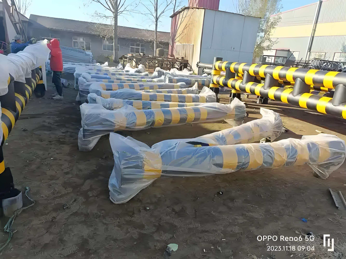 高速交通标志立杆_高速交通标志_红绿灯信号杆